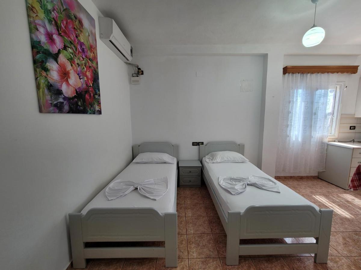 Spahiu Guesthouse Ksamil Exterior foto
